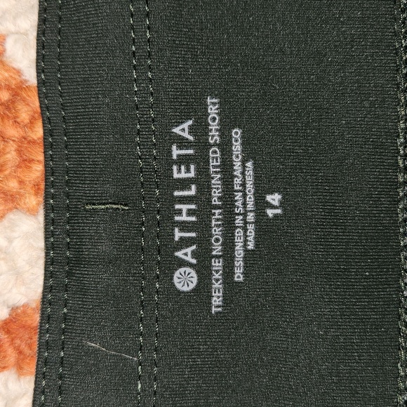 Athleta Trekkie North Printed short size 14 - Picture 6 of 10